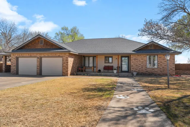 Front exterior — 507 Mesa Drive, Plainview, TX 79072