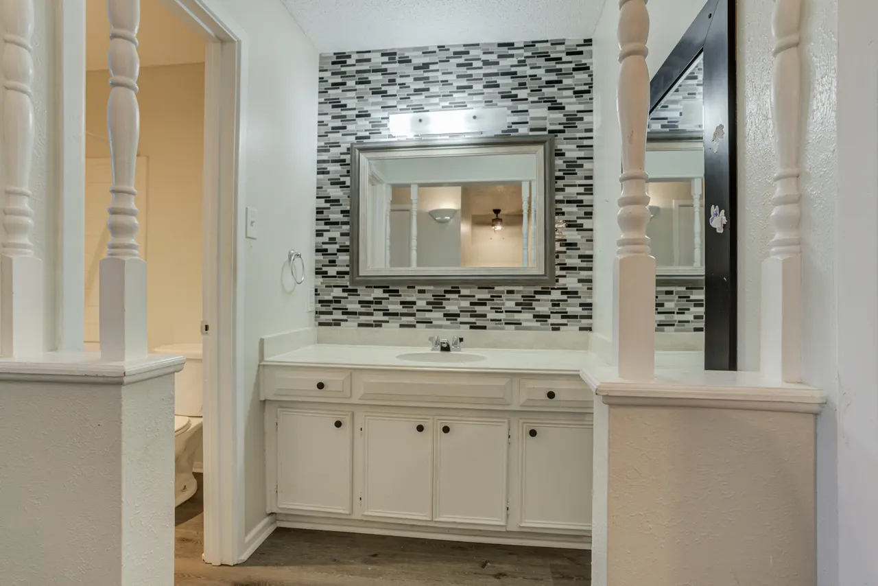 Photo 13 — 5760 38th Street, Lubbock, TX 79407