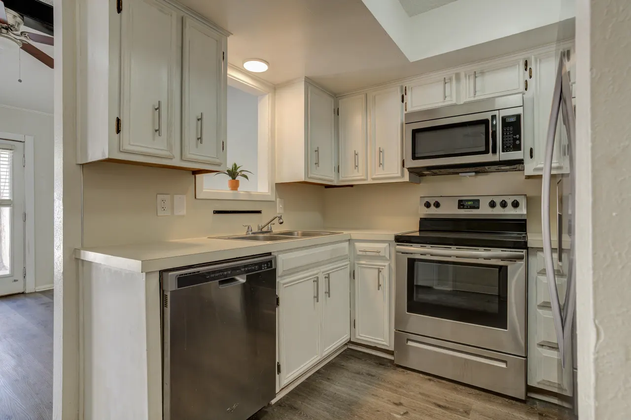 Photo 7 — 5760 38th Street, Lubbock, TX 79407