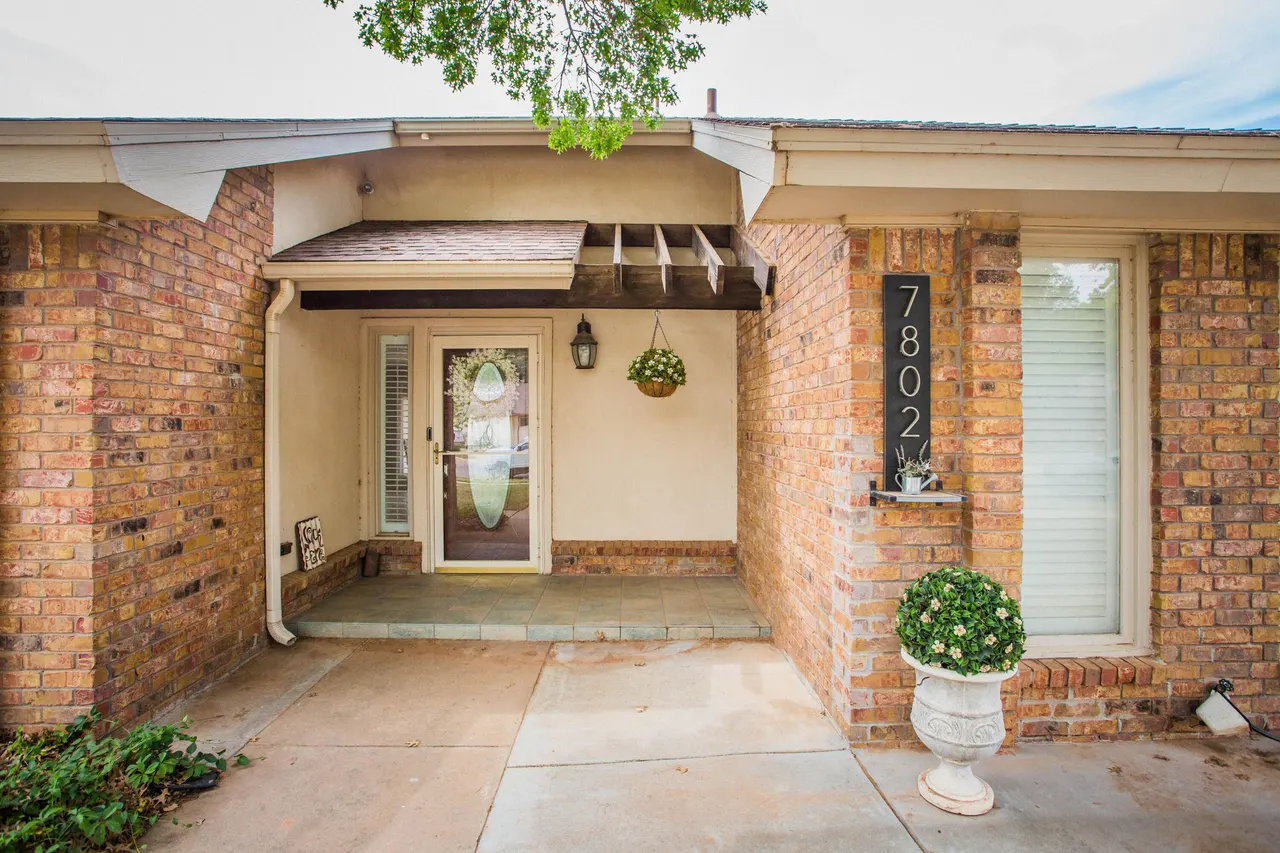 Photo 3 — 7802 Zoar Avenue, Lubbock, TX 79424
