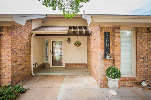 Photo 3 — 7802 Zoar Avenue, Lubbock, TX 79424