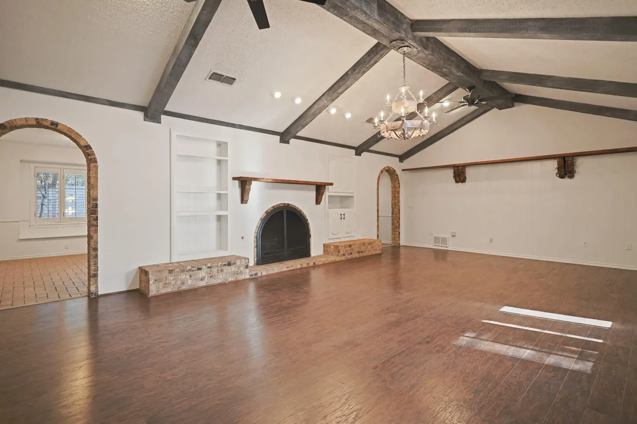 Photo 13 — 6805 Norfolk Avenue, Lubbock, TX 79413