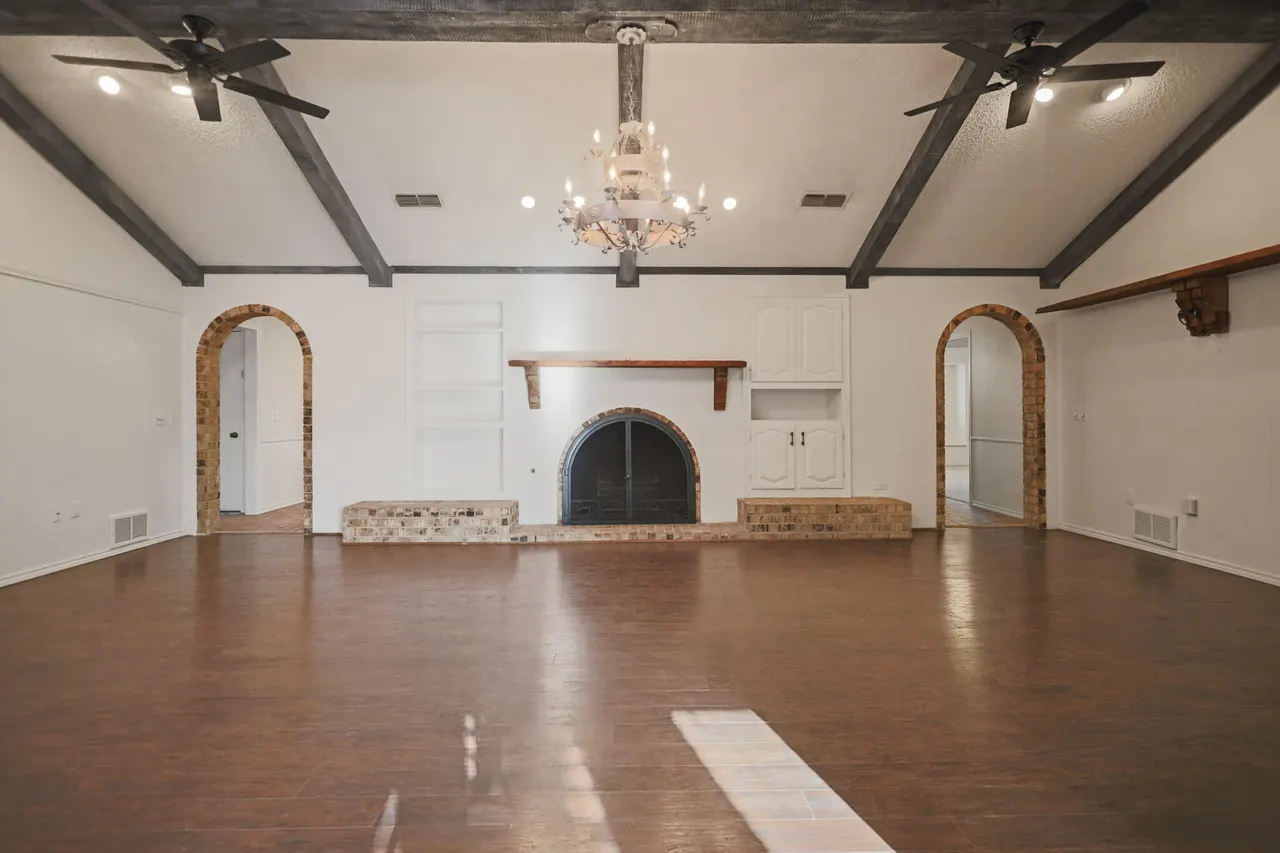 Photo 14 — 6805 Norfolk Avenue, Lubbock, TX 79413