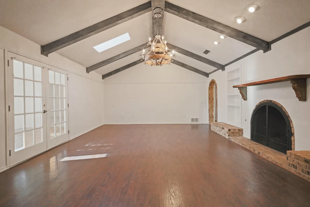 Photo 15 — 6805 Norfolk Avenue, Lubbock, TX 79413