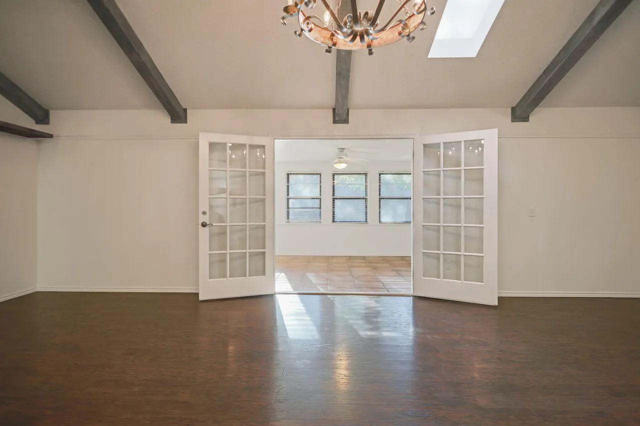 Photo 16 — 6805 Norfolk Avenue, Lubbock, TX 79413