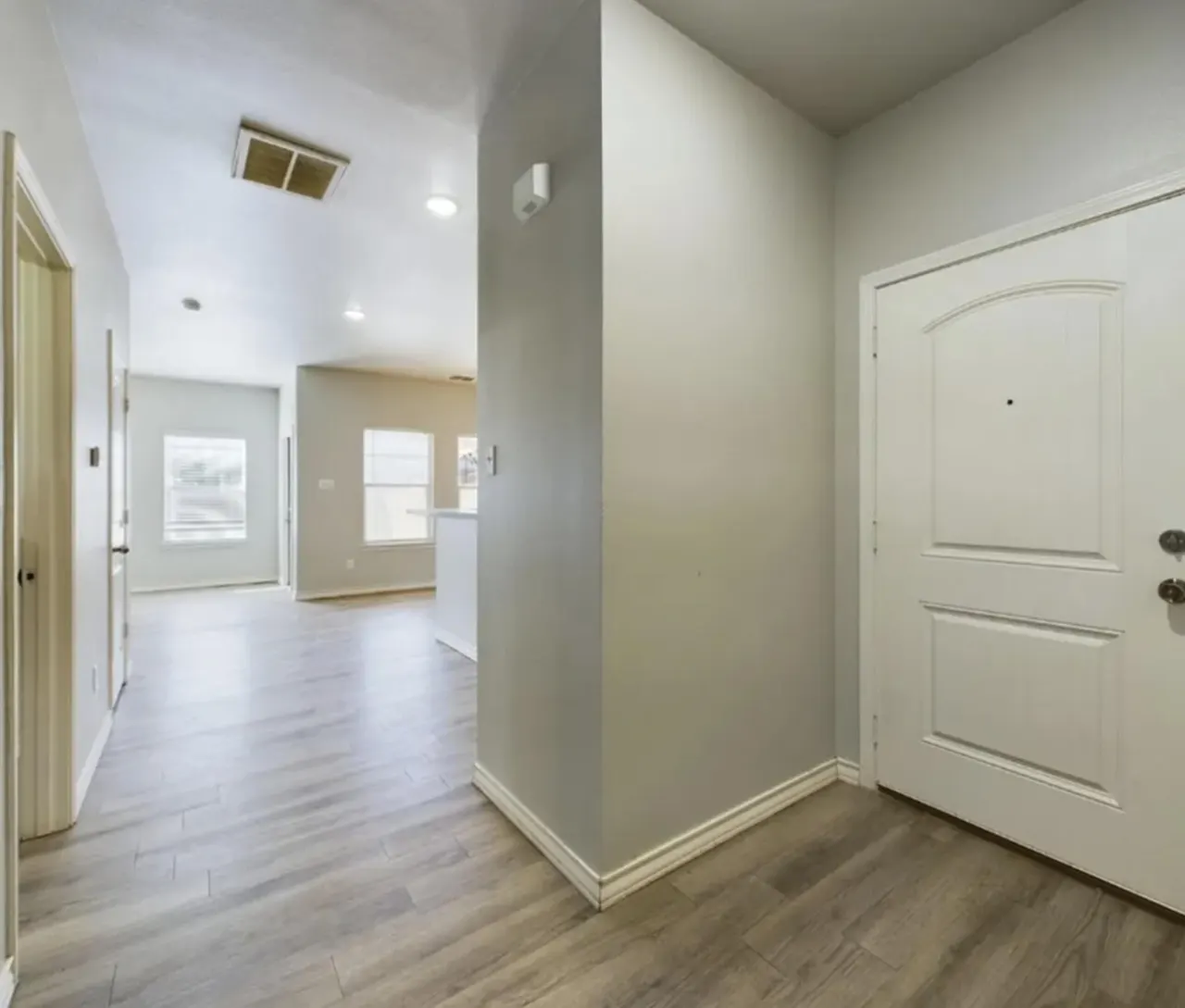 Photo 2 — 6040 24th Street APT 24, Lubbock, TX 79407