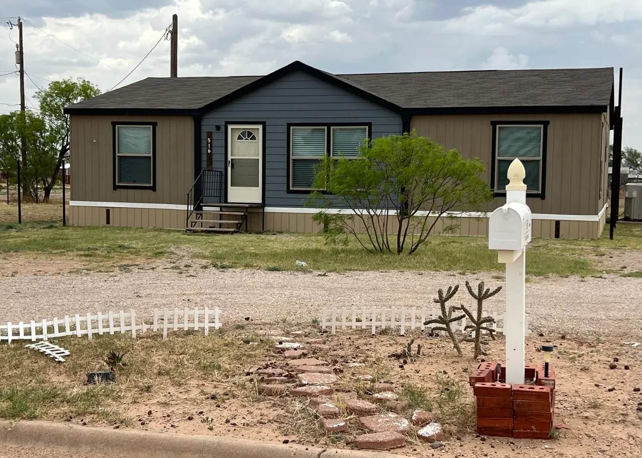 Photo 2 — 516 May Street, Post, TX 79356