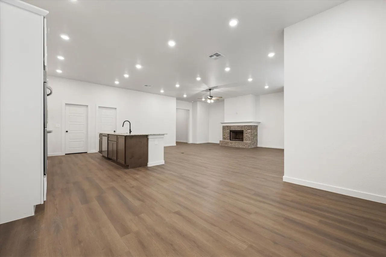 Photo 15 — 12001 Ironton Avenue, Lubbock, TX 79424
