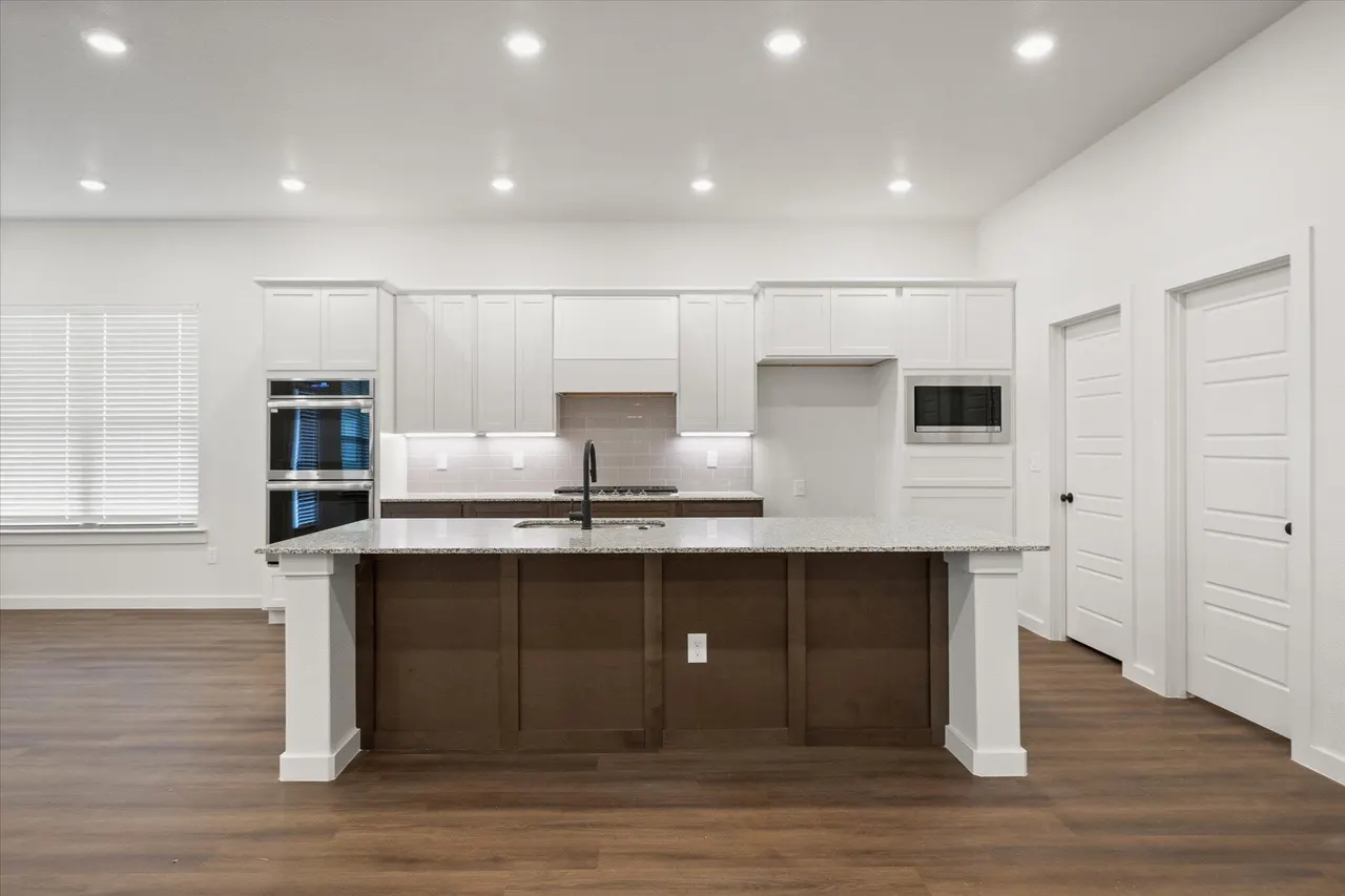 Photo 10 — 12001 Ironton Avenue, Lubbock, TX 79424