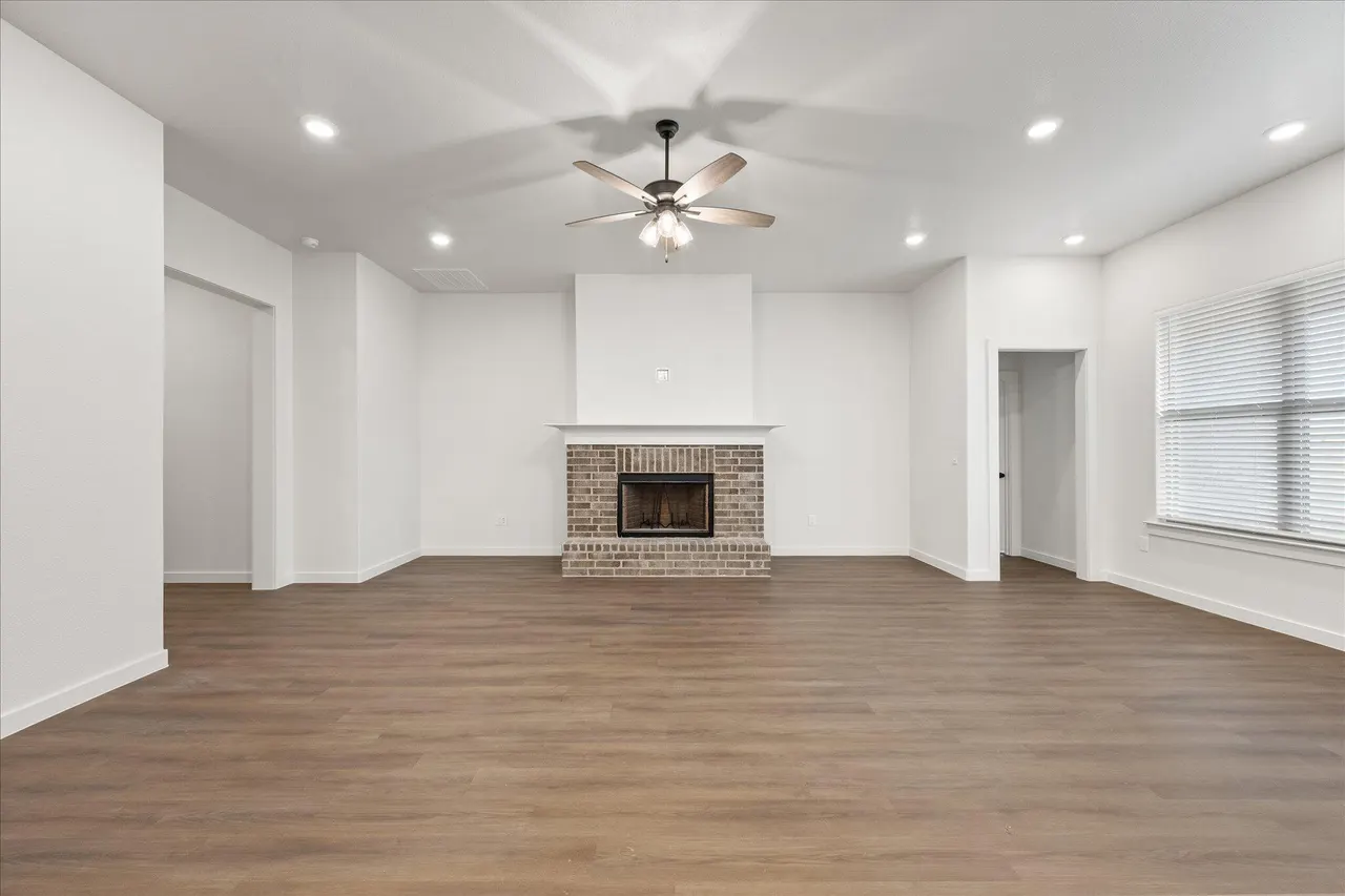 Photo 6 — 12001 Ironton Avenue, Lubbock, TX 79424
