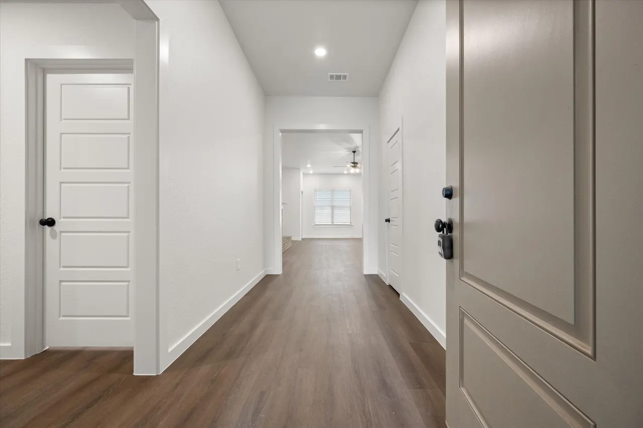 Photo 4 — 12001 Ironton Avenue, Lubbock, TX 79424