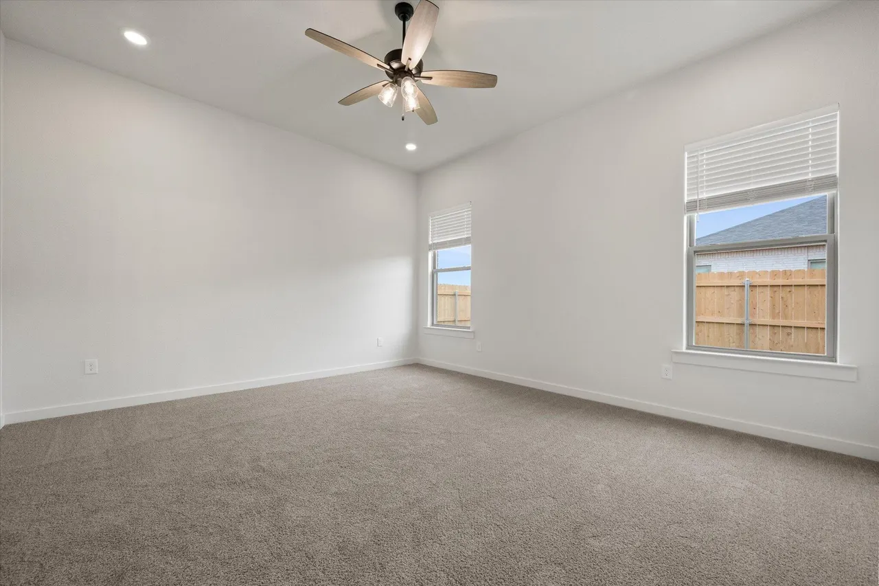 Photo 17 — 12001 Ironton Avenue, Lubbock, TX 79424