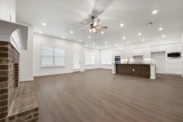 Photo 8 — 12001 Ironton Avenue, Lubbock, TX 79424