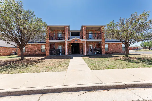 Photo 2 — 5845 7th Street, Lubbock, TX 79416