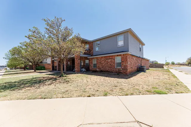 Photo 5 — 5845 7th Street, Lubbock, TX 79416