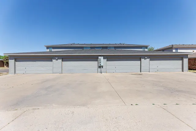 Photo 8 — 5845 7th Street, Lubbock, TX 79416