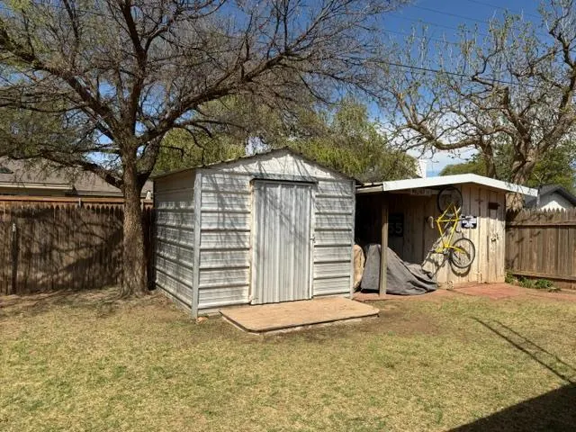 Photo 61 — 1015 Walnut Street, Idalou, TX 79329