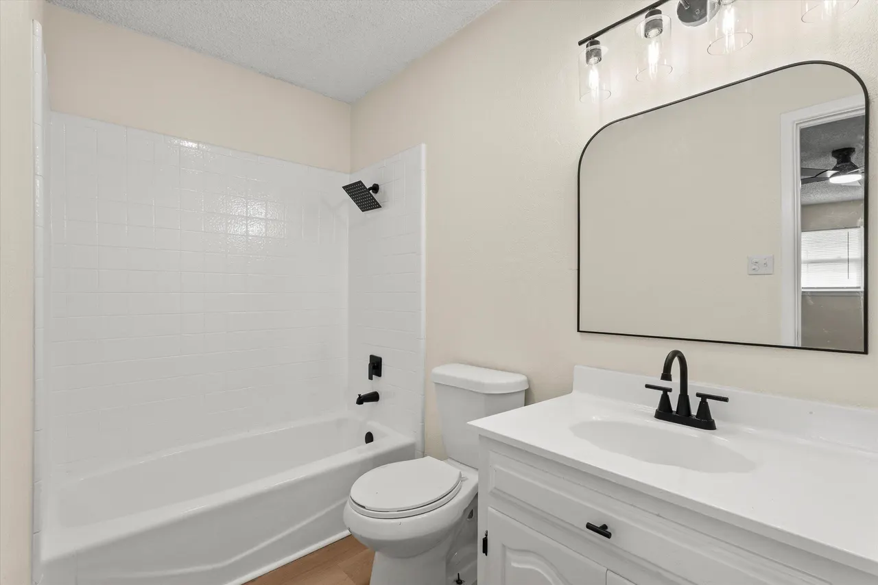 Photo 12 — 102 Eagle Avenue, Levelland, TX 79336