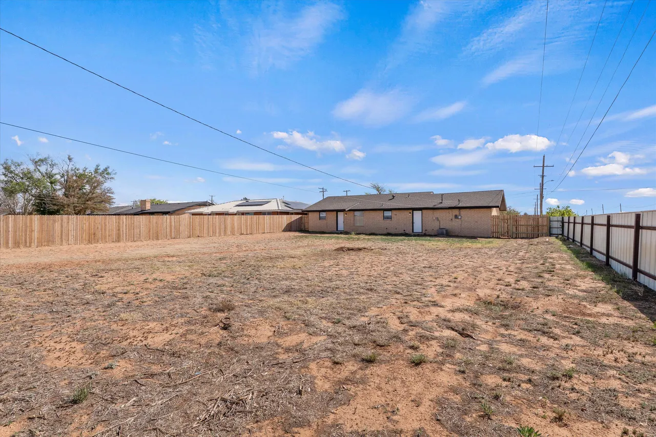 Photo 20 — 102 Eagle Avenue, Levelland, TX 79336