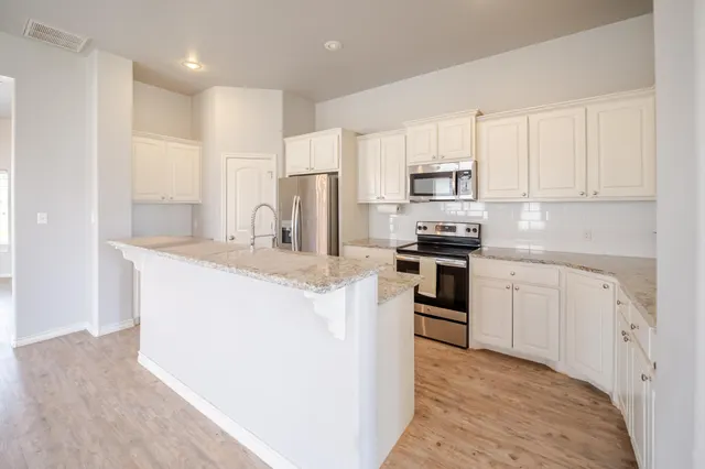 Photo 7 — 5232 Kemper Street, Lubbock, TX 79416