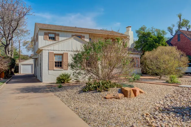 Photo 3 — 3022 21st Street, Lubbock, TX 79410