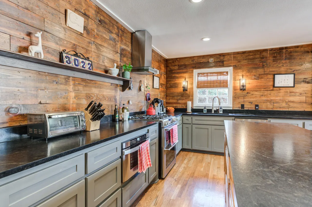 Photo 15 — 3022 21st Street, Lubbock, TX 79410