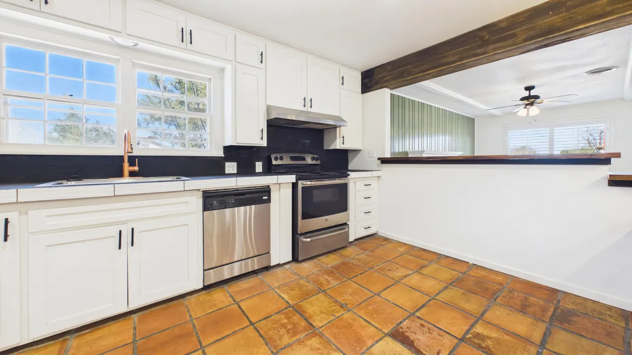 Photo 19 — 712 11th Street, Shallowater, TX 79363