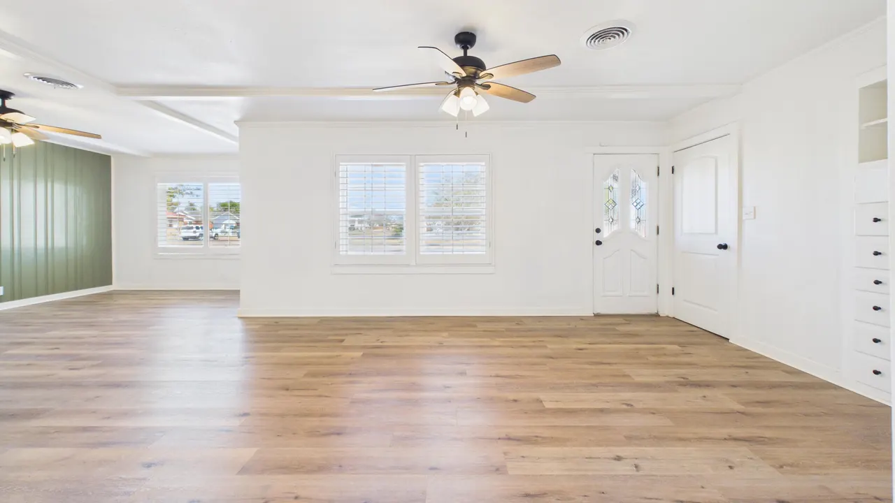 Photo 10 — 712 11th Street, Shallowater, TX 79363