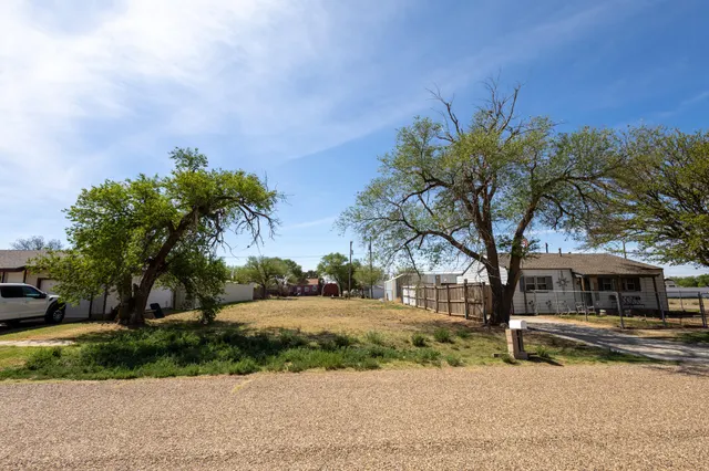 Front exterior — 1104 E Quinn Street, Lubbock, TX 79403