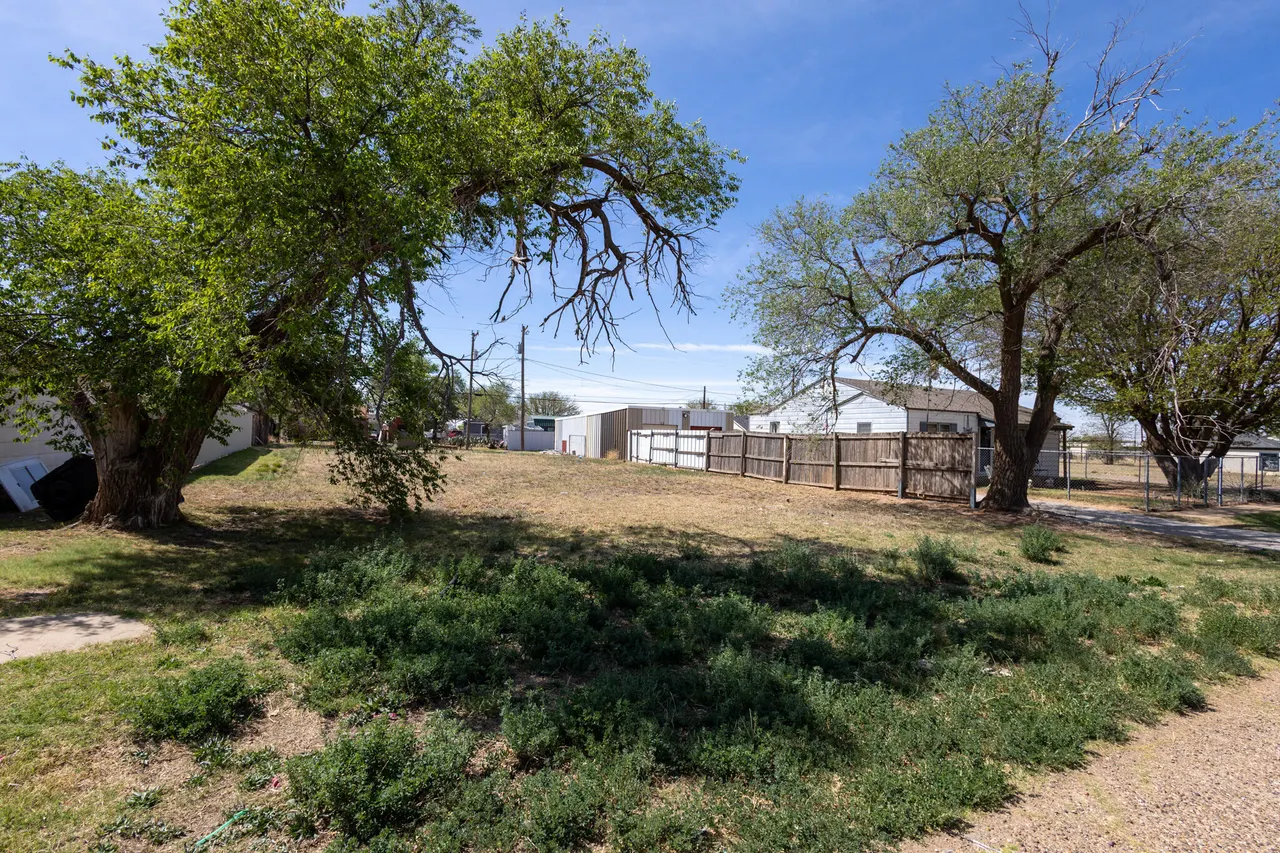 Photo 2 — 1104 E Quinn Street, Lubbock, TX 79403