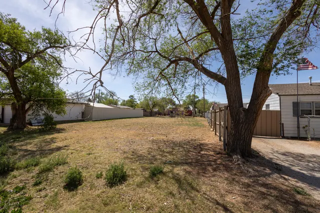 Photo 3 — 1104 E Quinn Street, Lubbock, TX 79403