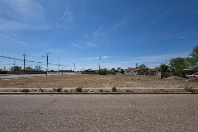 Front exterior — 1520 E 14th Street, Lubbock, TX 79403
