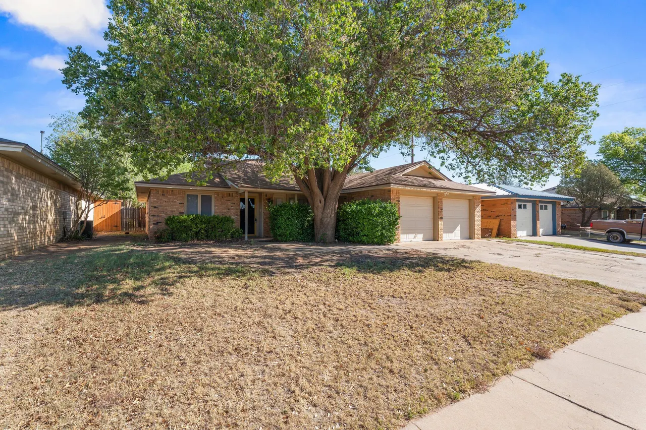 Photo 3 — 4806 62nd Street, Lubbock, TX 79414