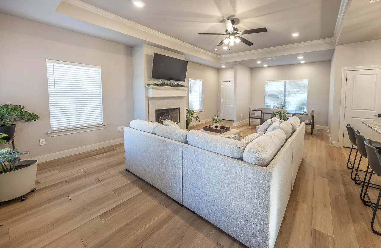 Photo 5 — 6913 15th Street, Lubbock, TX 79416