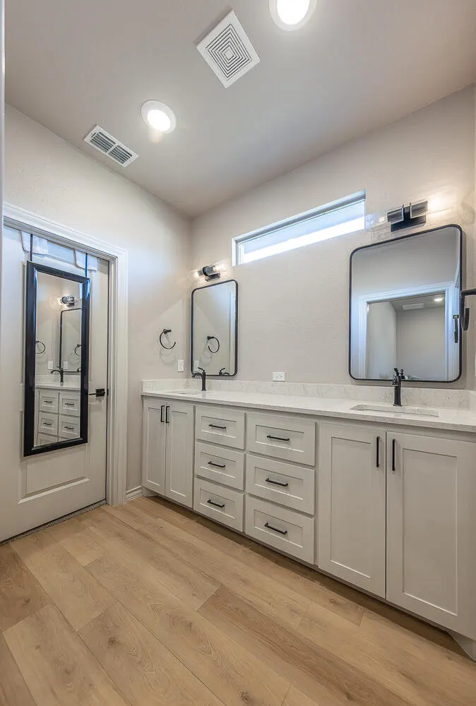 Photo 13 — 6913 15th Street, Lubbock, TX 79416