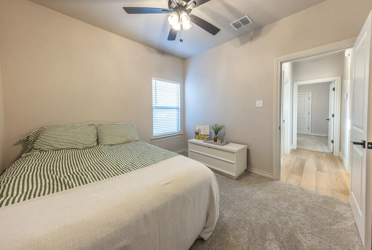 Photo 17 — 6913 15th Street, Lubbock, TX 79416