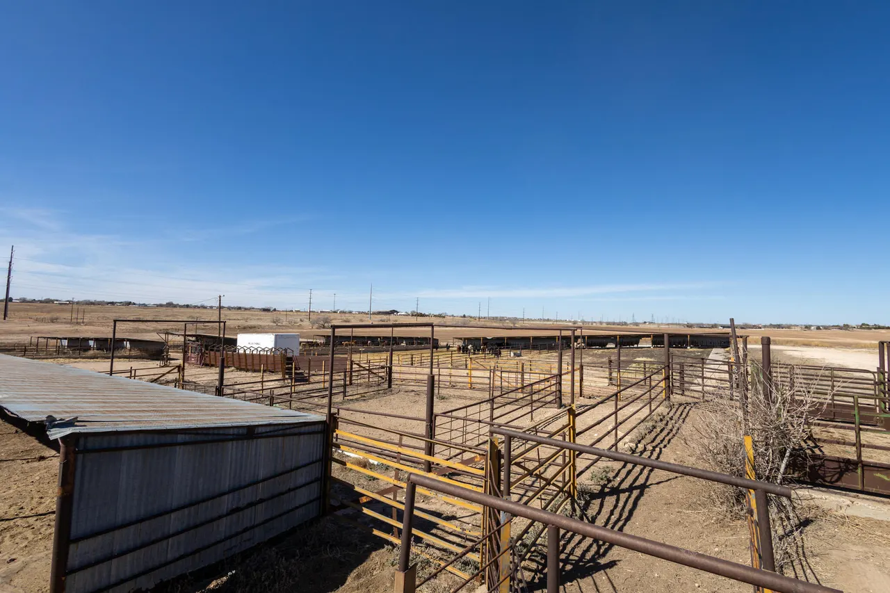 Photo 23 — 9501 N Avenue P, Lubbock, TX 79403