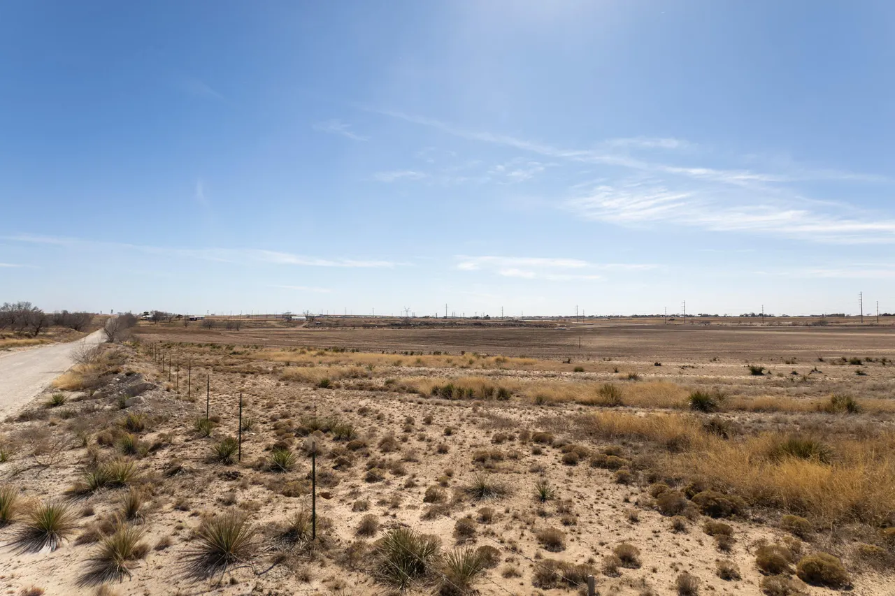 Photo 5 — 9501 N Avenue P, Lubbock, TX 79403