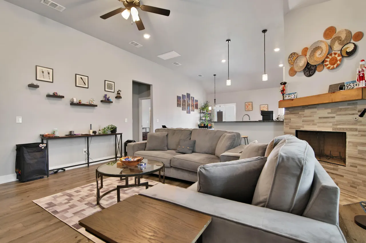 Photo 3 — 1711 Quincy Avenue, Lubbock, TX 79407