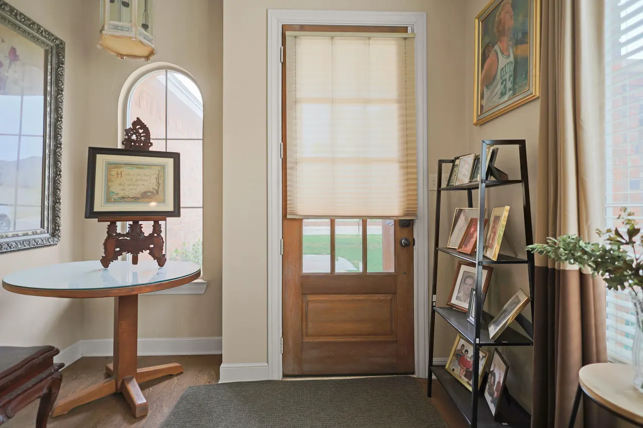 Photo 3 — 73 Windsor Court, Lubbock, TX 79416