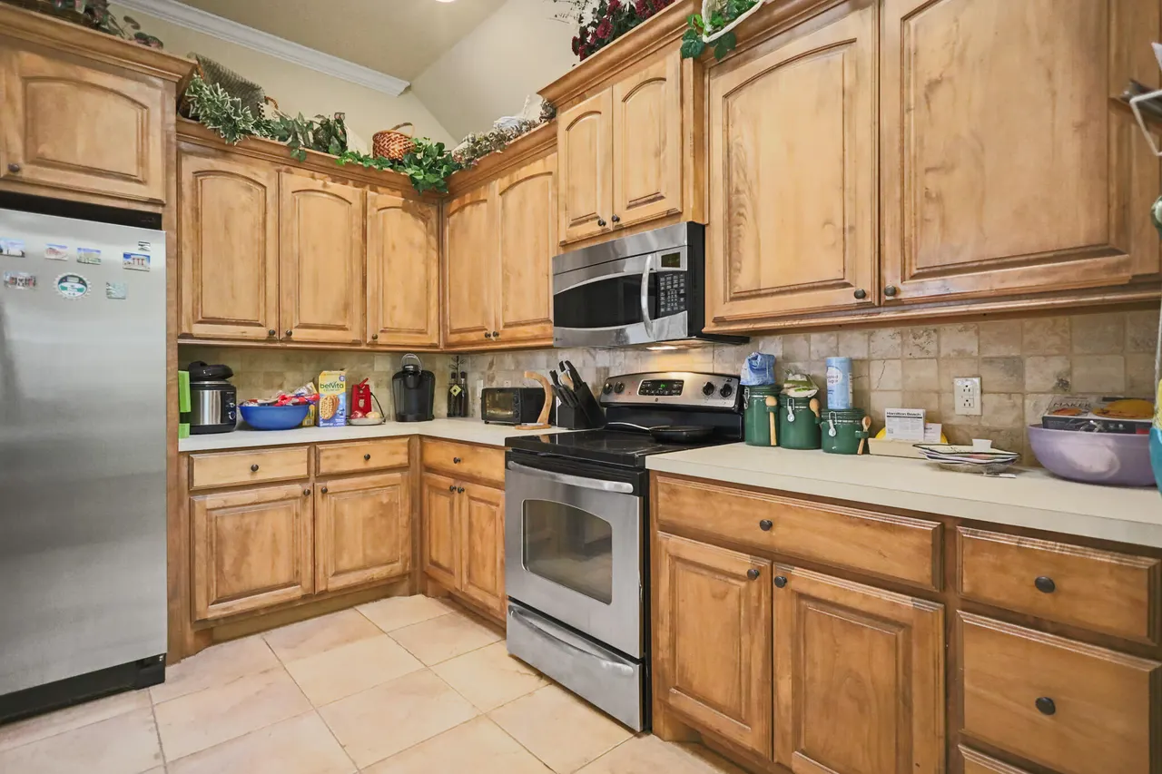Photo 13 — 73 Windsor Court, Lubbock, TX 79416