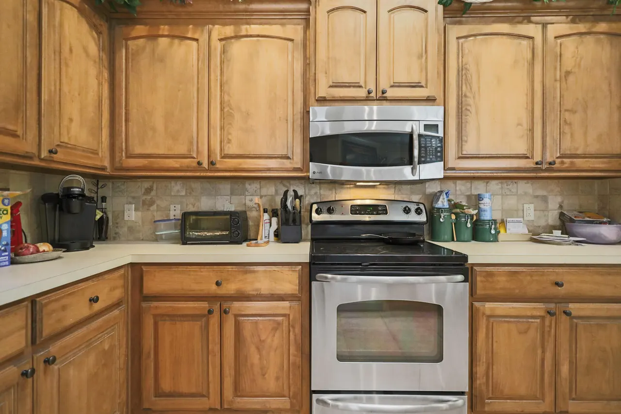 Photo 14 — 73 Windsor Court, Lubbock, TX 79416