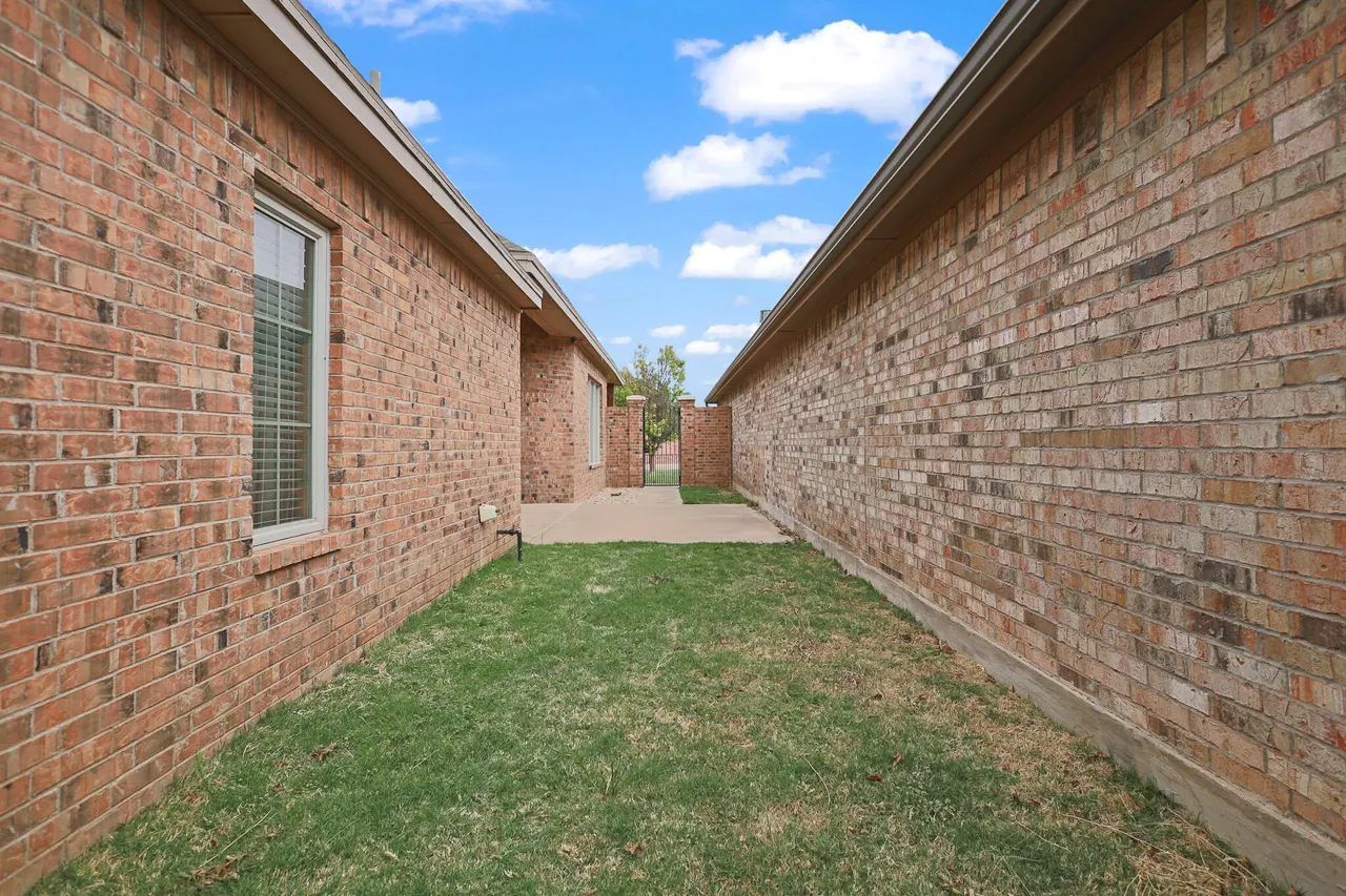 Photo 32 — 73 Windsor Court, Lubbock, TX 79416