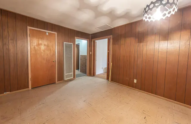 Photo 6 — 1918 42nd Street, Lubbock, TX 79412