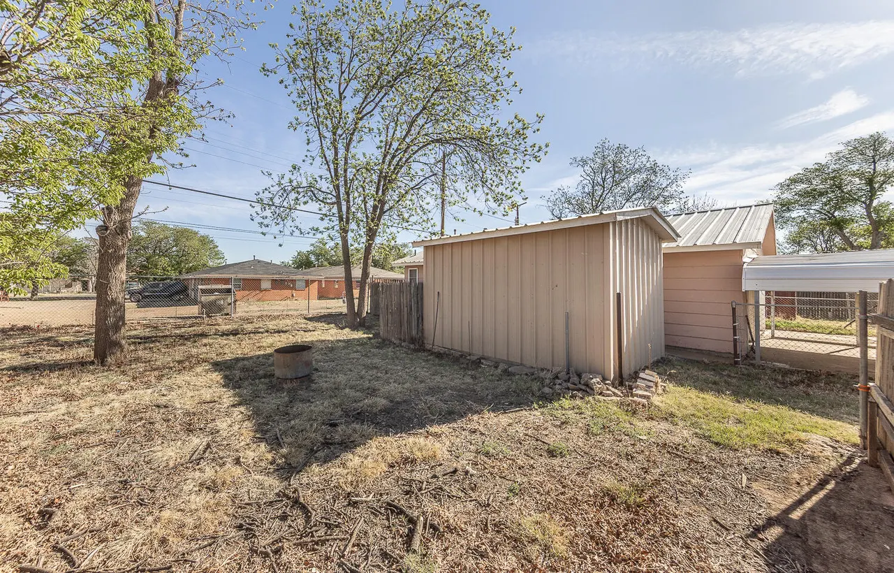 Photo 28 — 1918 42nd Street, Lubbock, TX 79412