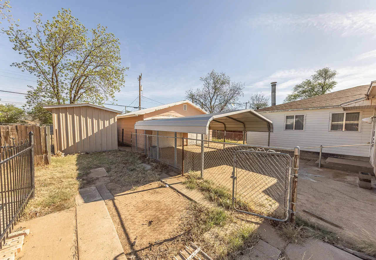 Photo 29 — 1918 42nd Street, Lubbock, TX 79412