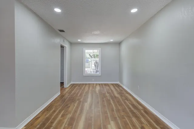 Photo 4 — 2219 23rd Street, Lubbock, TX 79411