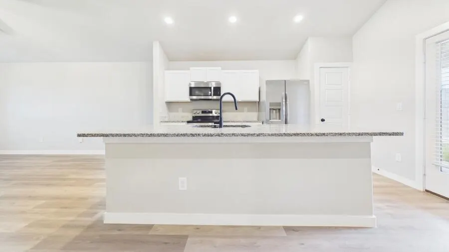Photo 12 — 6944 10th Street, Lubbock, TX 79416