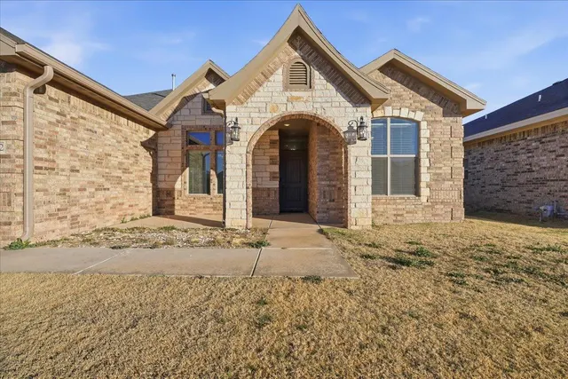 Photo 3 — 7612 59th Street, Lubbock, TX 79407