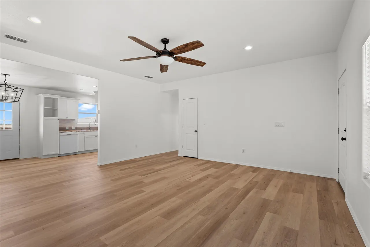 Photo 6 — 222 E 7th Street, Idalou, TX 79329